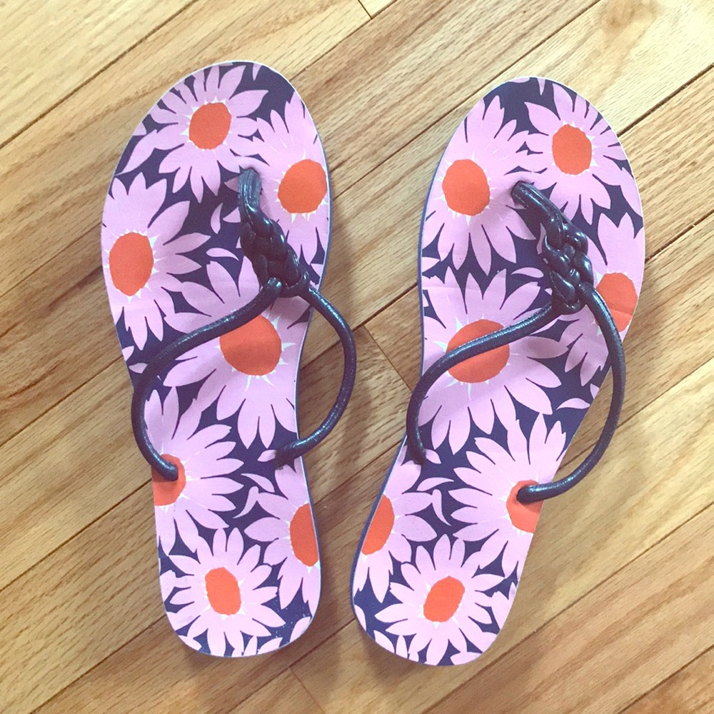 Cute Vera Bradley sandals